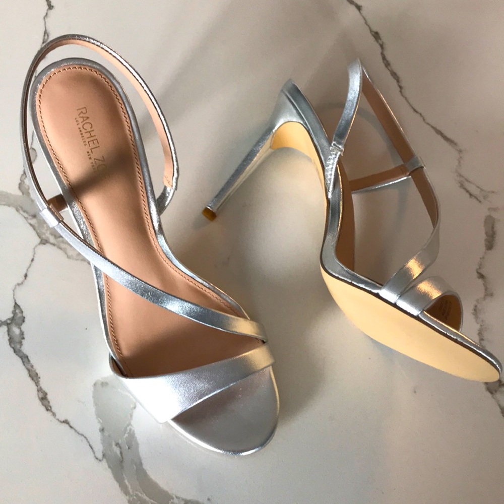 Classic heels, for cocktail or black tie affair.